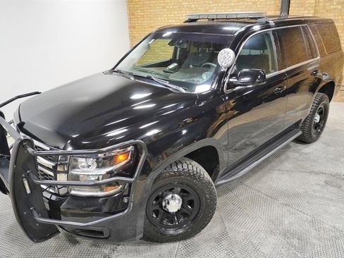 Used 2019 Chevrolet Tahoe 4WD w/ Remote Keyless Entry Package image 2