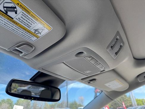 Used 2021 Nissan Murano Platinum w/ Cargo Package image 25