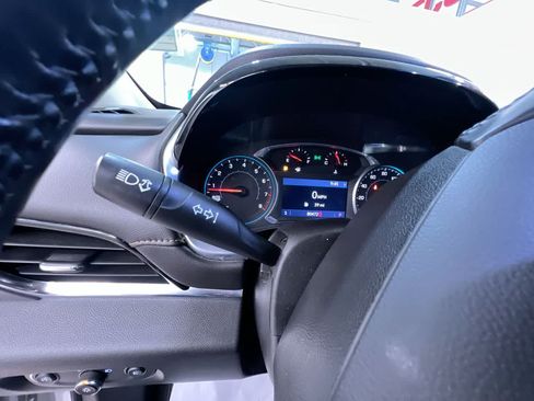 Used 2021 Chevrolet Traverse LT AWD/4WD image 18