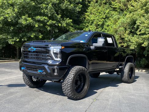 New 2025 Chevrolet Silverado 2500 LTZ w/ Trail Boss Package AWD/4WD image 5