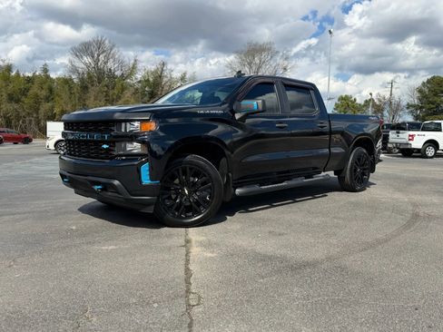 Used 2019 Chevrolet Silverado 1500 Custom image 3