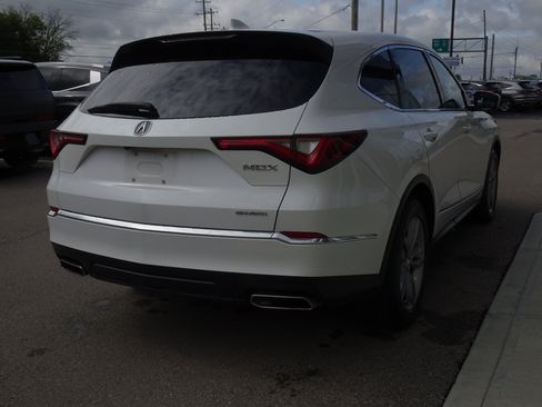 Used 2023 Acura MDX SH-AWD image 5