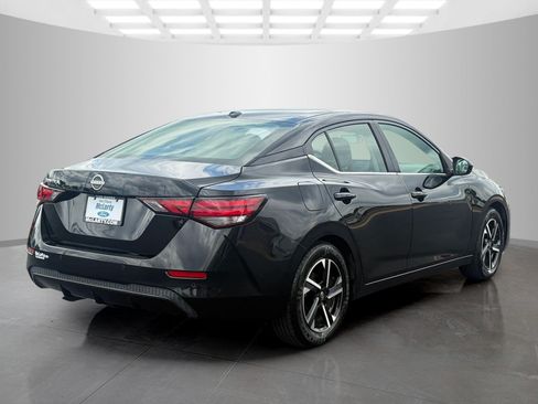 Used 2025 Nissan Sentra SV FWD image 3