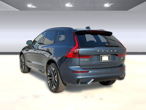New 2026 Volvo XC60 B5 Ultra w/ Climate Package AWD/4WD image 3
