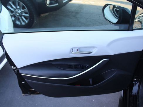 Used 2020 Toyota Corolla SE FWD image 16