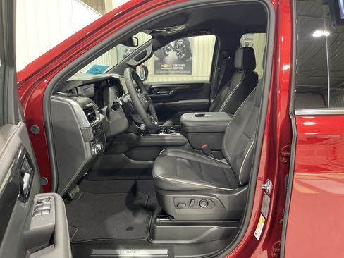 New 2026 GMC Yukon XL Elevation AWD/4WD image 2