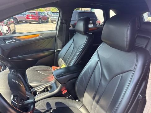 Used 2018 Lincoln MKC Reserve w/ Lincoln MKC Climate Package AWD/4WD image 13