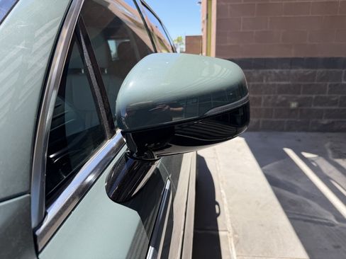 Used 2025 Kia Sorento EX w/ EX Panoramic Sunroof Package FWD image 12