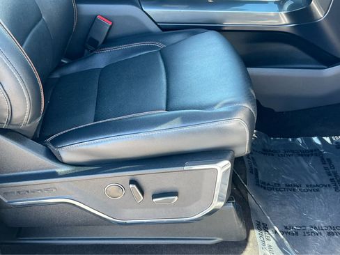 Used 2022 Ford F150 Lariat w/ Equipment Group 502A High image 19