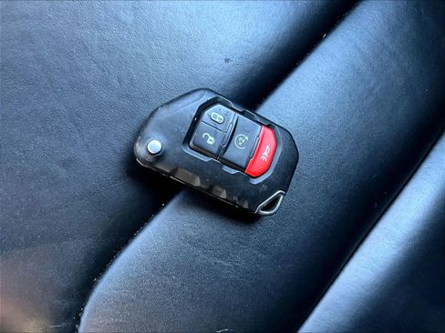 Used 2024 Jeep Wrangler Unlimited Rubicon 4xe image 29