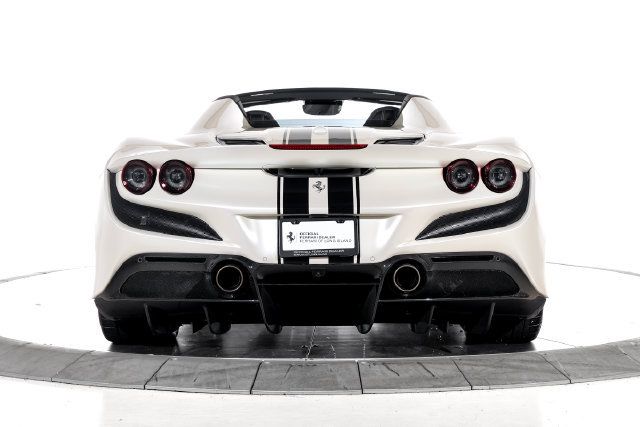 Used 2021 Ferrari F8 Tributo RWD image 8