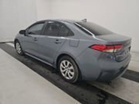 Used 2022 Toyota Corolla LE image 4
