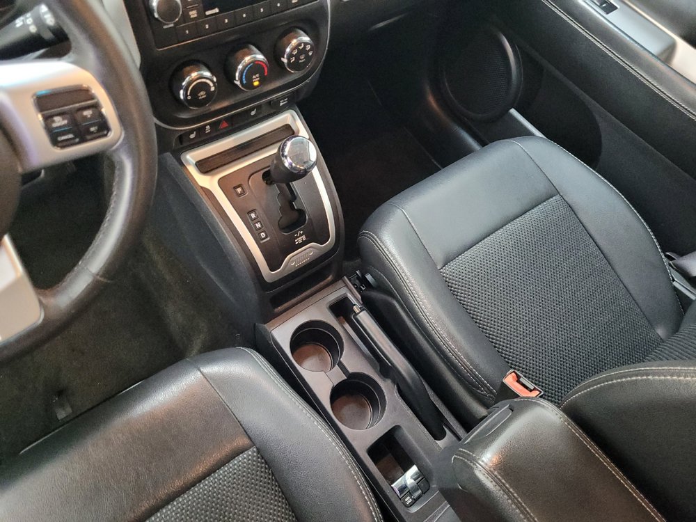 Used 2015 Jeep Compass Latitude AWD/4WD image 26