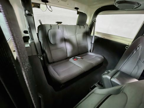 Used 2023 Jeep Wrangler Sport AWD/4WD image 25
