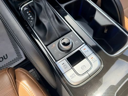Used 2021 Kia Telluride SX w/ SX Prestige Package image 31