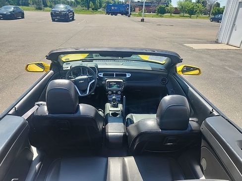 Used 2014 Chevrolet Camaro SS RWD image 19