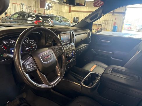 Certified 2021 GMC Sierra 1500 AT4 w/ AT4 Premium Package AWD/4WD image 18