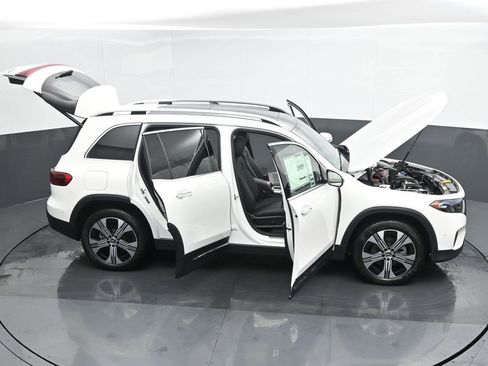 New 2024 Mercedes-Benz EQB 300 4MATIC image 50
