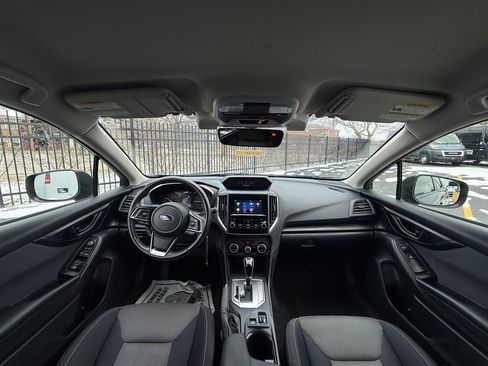 Used 2020 Subaru Crosstrek 2.0i Premium image 11