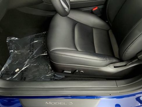 Used 2023 Tesla Model 3 Standard Range RWD image 45