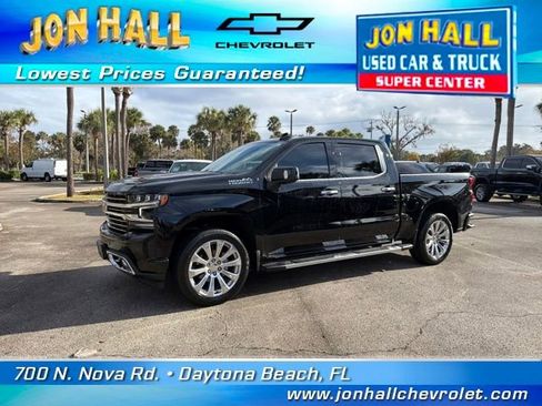 Used 2021 Chevrolet Silverado 1500 High Country w/ Technology Package image 3