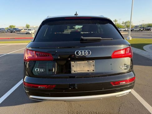 Used 2018 Audi Q5 2.0T Premium Plus w/ Premium Plus Package AWD/4WD image 3