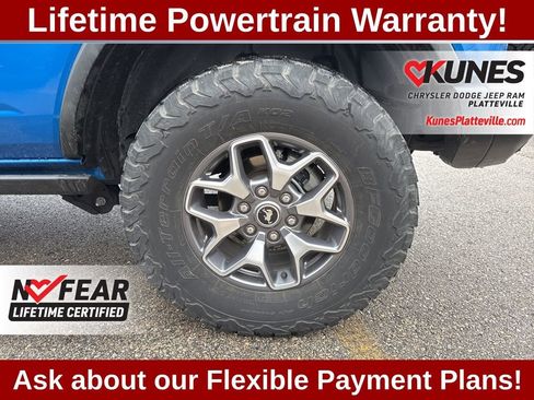 Used 2023 Ford Bronco Badlands image 17