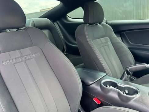Used 2019 Ford Mustang GT w/ Black Accent Package RWD image 12