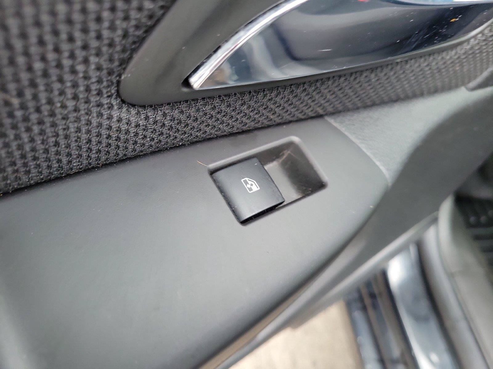 Used 2014 Chevrolet Cruze LT FWD image 13
