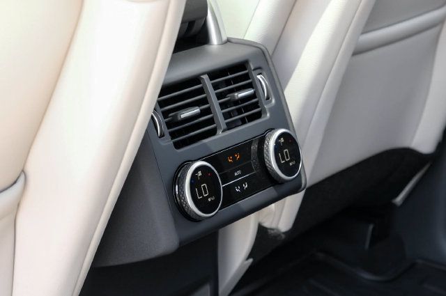 New 2026 Land Rover Discovery S AWD/4WD image 47