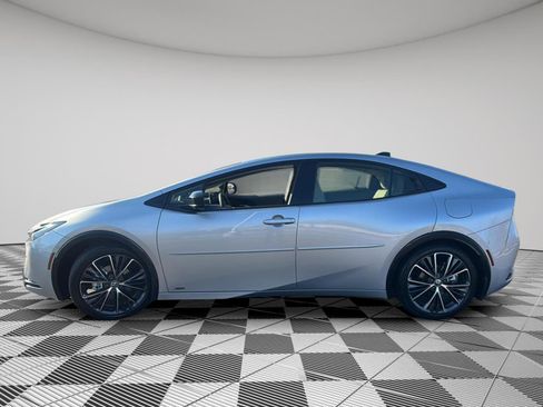 Used 2026 Toyota Prius Limited w/ Limited Premium Package image 4