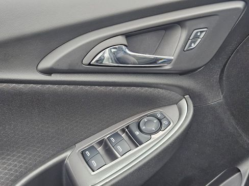 Certified 2025 Chevrolet Malibu LS image 11