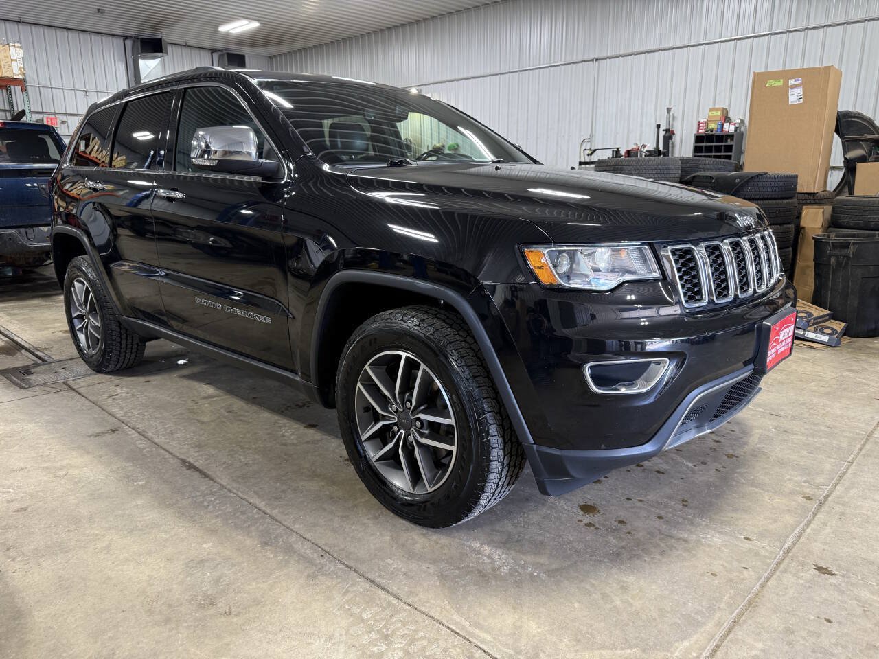 Used 2020 Jeep Grand Cherokee Limited AWD/4WD image 1