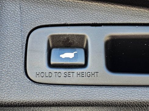 Used 2019 Honda CR-V Touring image 32