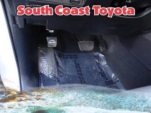 Used 2015 Toyota Tundra Limited image 18