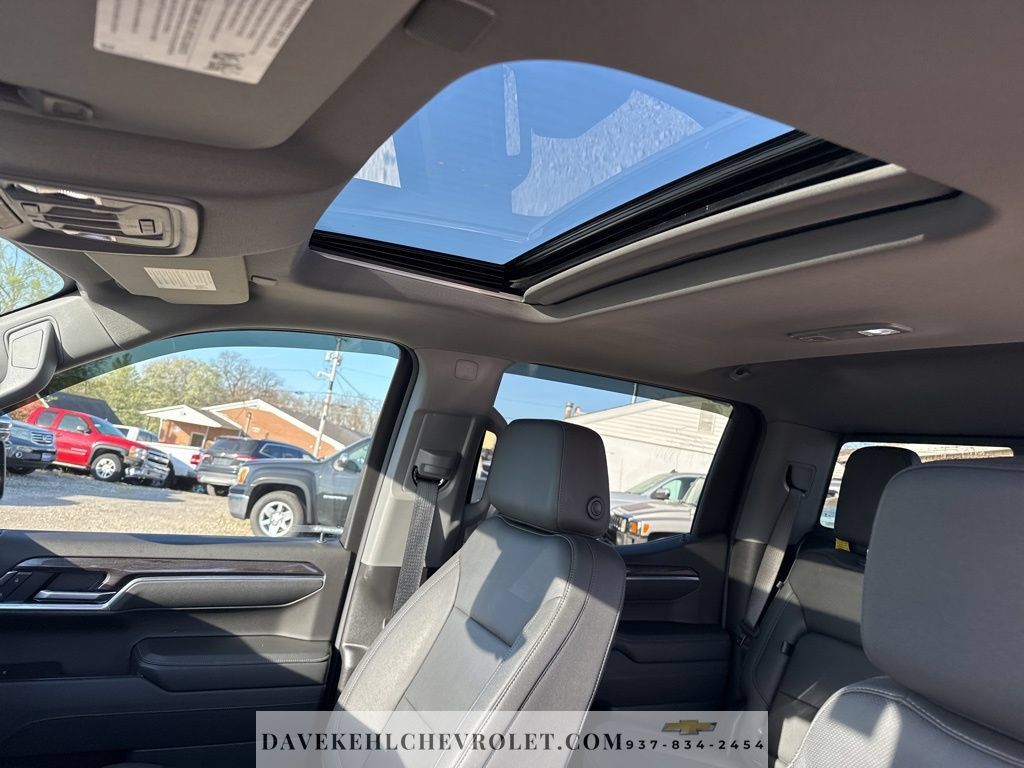 Certified 2025 Chevrolet Silverado 1500 LTZ AWD/4WD image 19