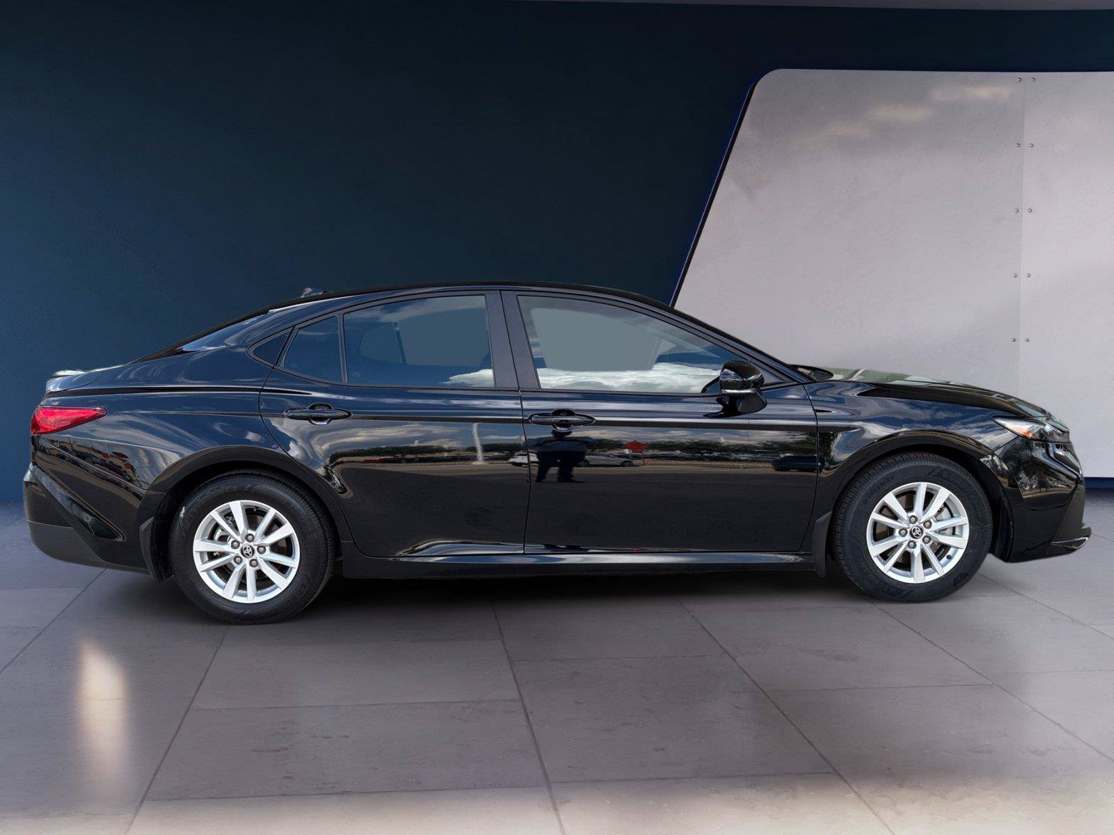 Used 2026 Toyota Camry LE w/ Convenience Package FWD image 6