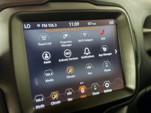 Used 2023 Jeep Renegade Latitude AWD/4WD image 17