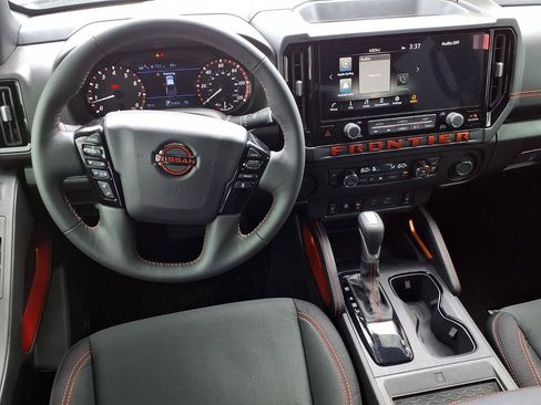 Used 2025 Nissan Frontier Pro-X w/ Pro Convenience Package RWD image 14
