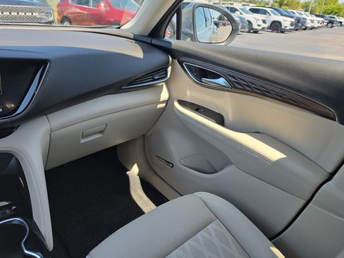 Certified 2023 Buick Envision Avenir FWD image 11