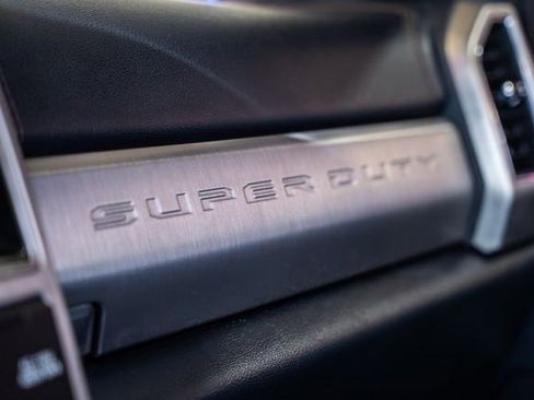 Used 2022 Ford F450 Platinum w/ FX4 Off-Road Package image 30