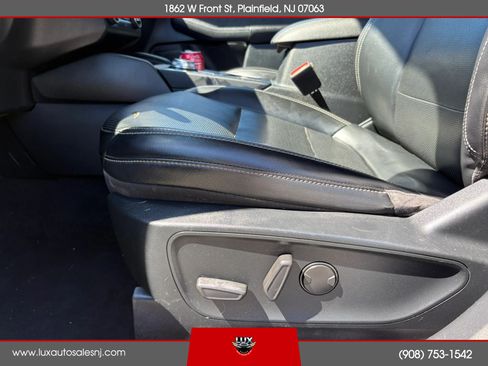 Used 2020 Ford Escape SEL FWD image 16