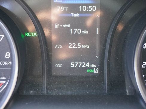 Used 2022 Toyota Camry SE w/ Convenience Package image 4