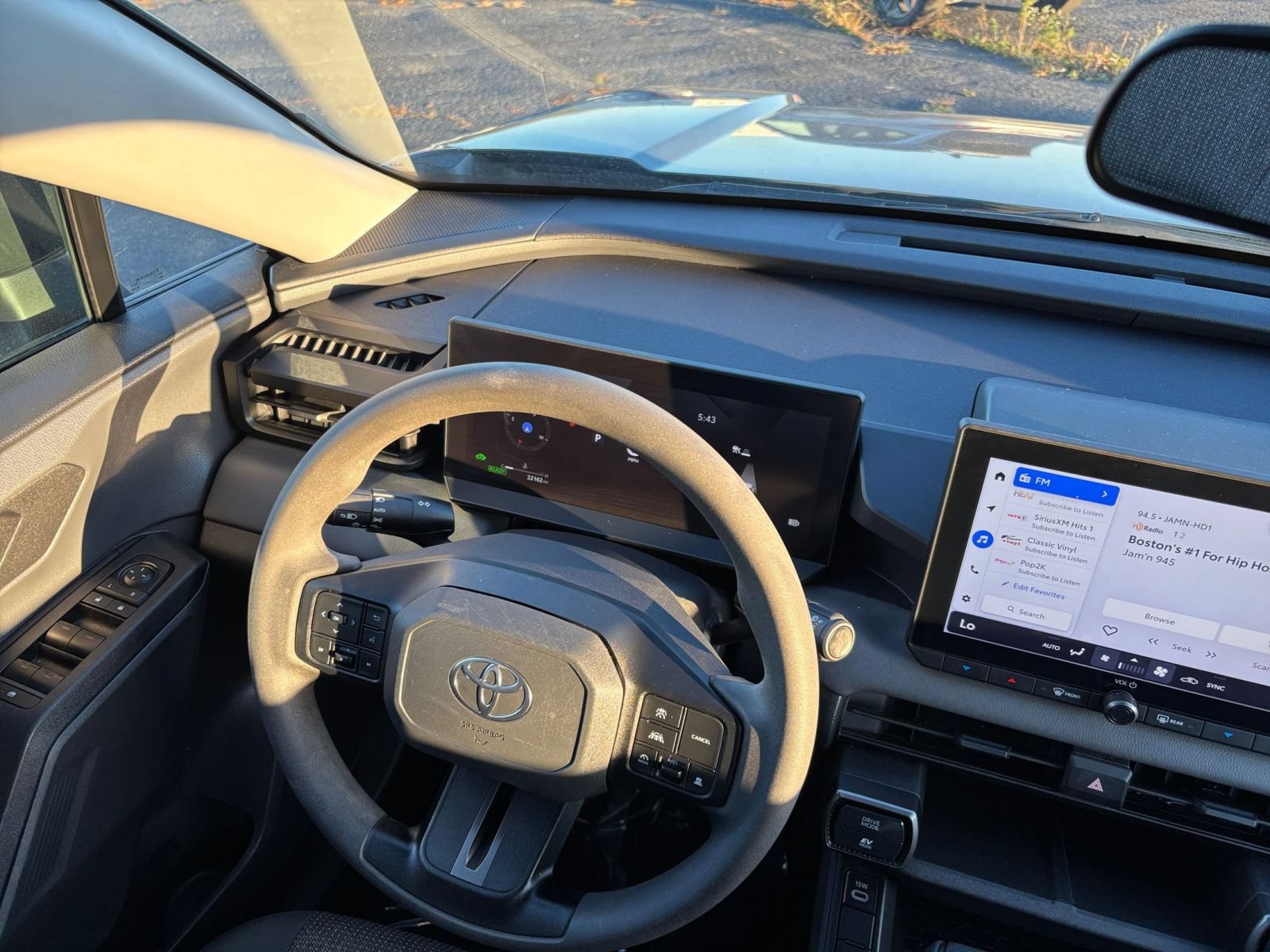 Used 2026 Toyota RAV4 LE AWD/4WD image 30