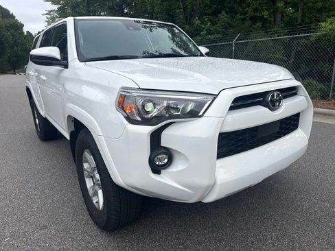 Used 2024 Toyota 4Runner SR5 RWD image 3