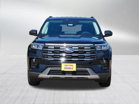 Used 2026 Ford Explorer Active w/ Active Comfort Package AWD/4WD image 2