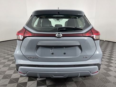 Used 2021 Nissan Kicks SR w/ SR Premium Package FWD image 10