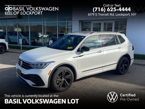 Certified 2023 Volkswagen Tiguan SE R-Line image 1