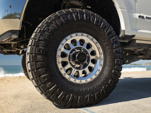 Used 2022 Ford F250 Lariat w/ Lariat Ultimate Package image 11