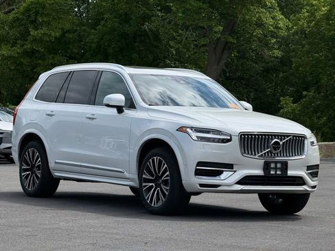 Certified 2025 Volvo XC90 T8 Plus w/ Protection Package Premier AWD/4WD image 1